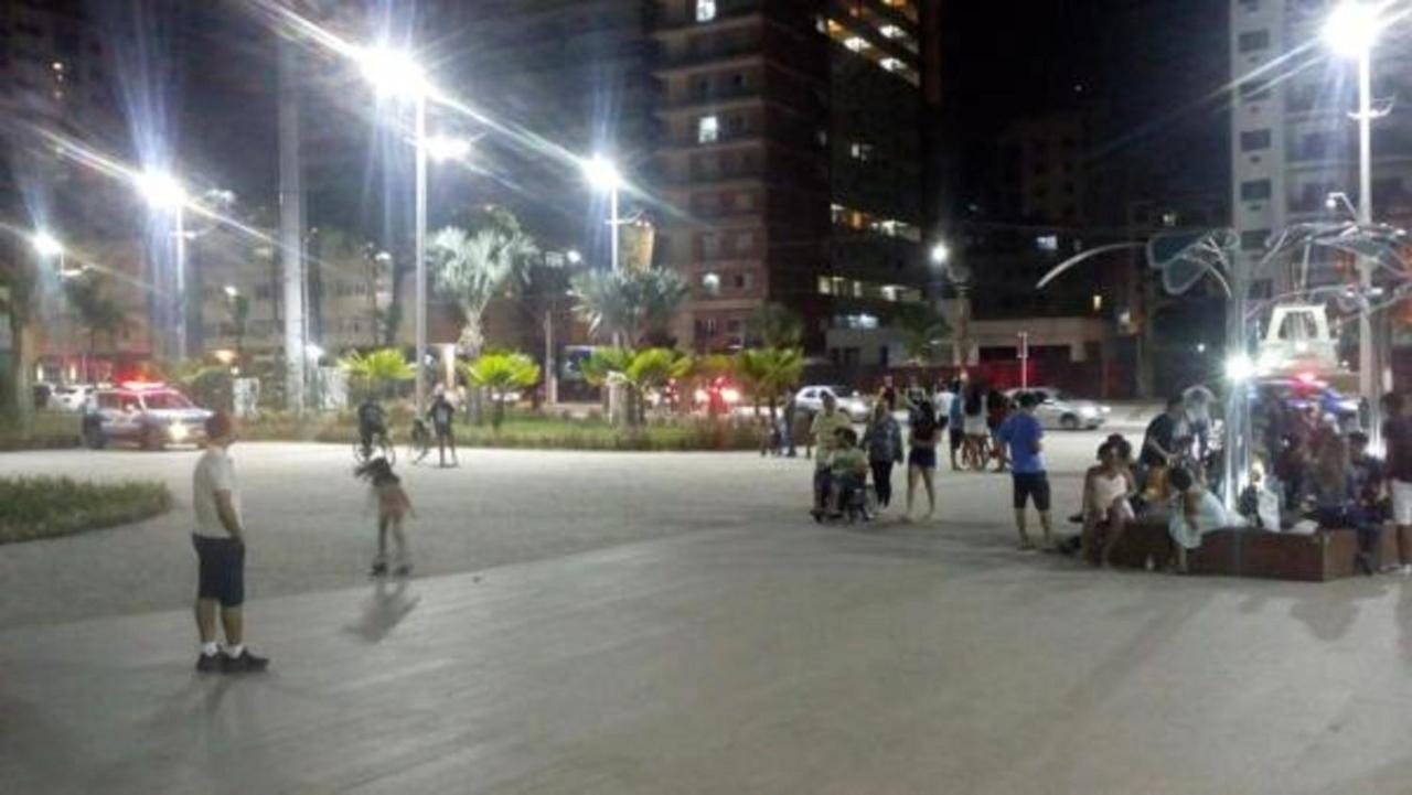 Ape Temporada Praia Grande Sp Completo Com Piscina, Churrasqueira, Estacionamento Buitenkant foto
